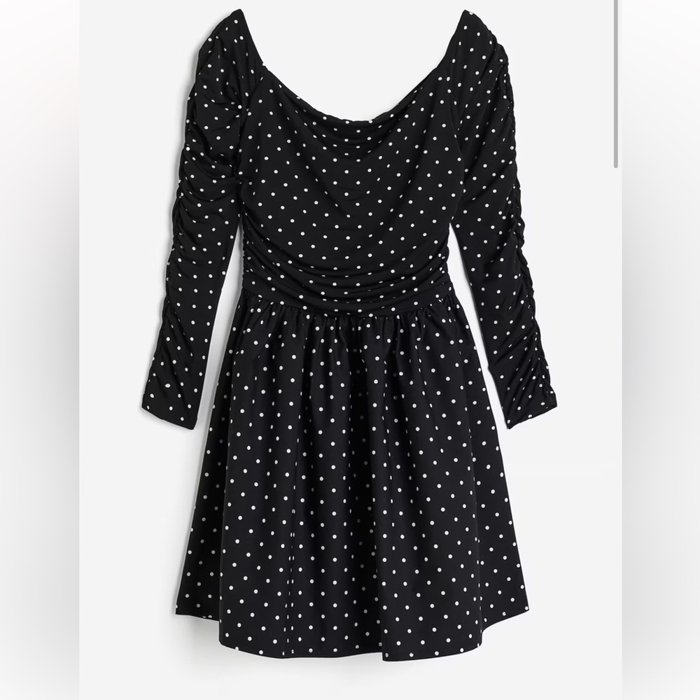 NWT- H&M GATHERED OFF-THE-SHOULDER DRESS